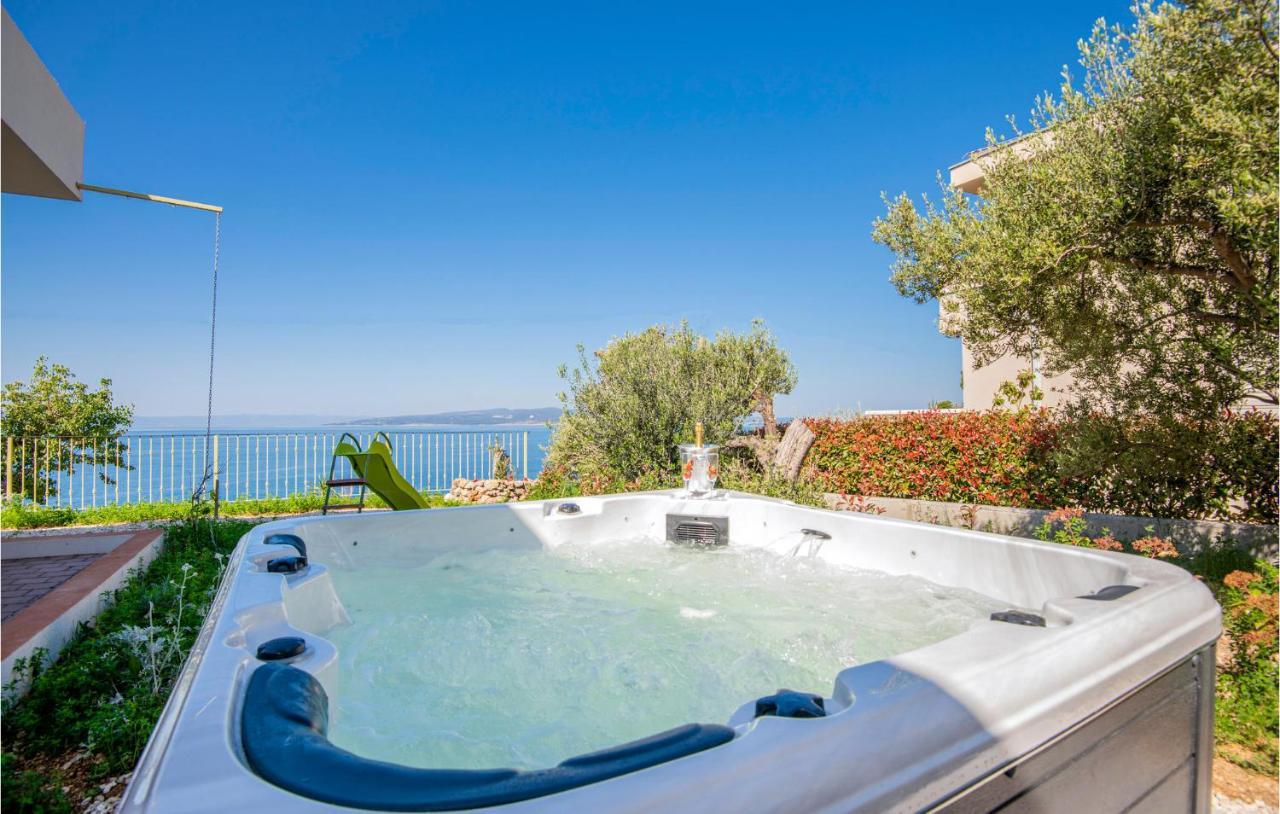 Holiday Home Villetta Belveder 巴什卡沃达 外观 照片