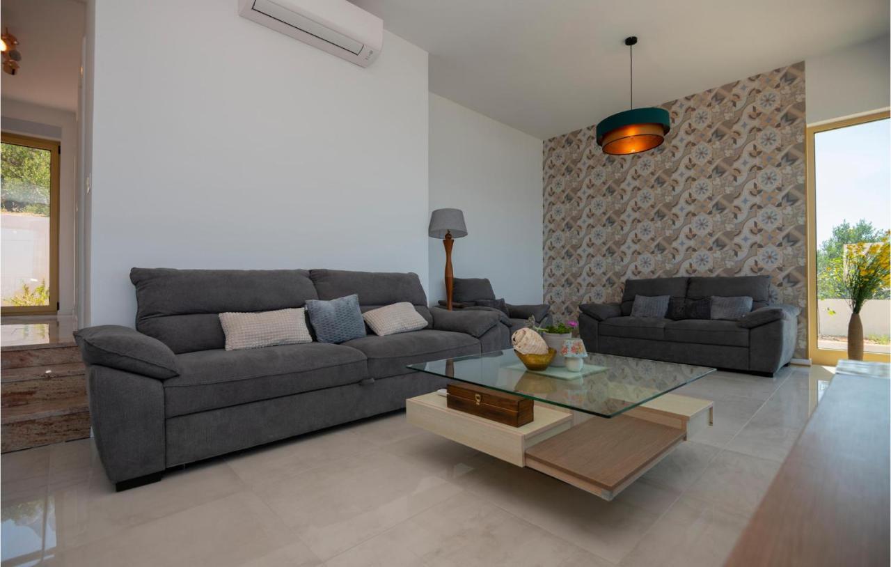 Holiday Home Villetta Belveder 巴什卡沃达 外观 照片